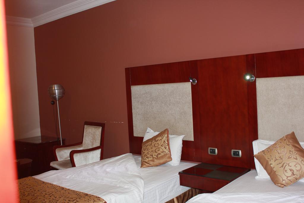Hotel Nuzol Tala Khafji Esterno foto