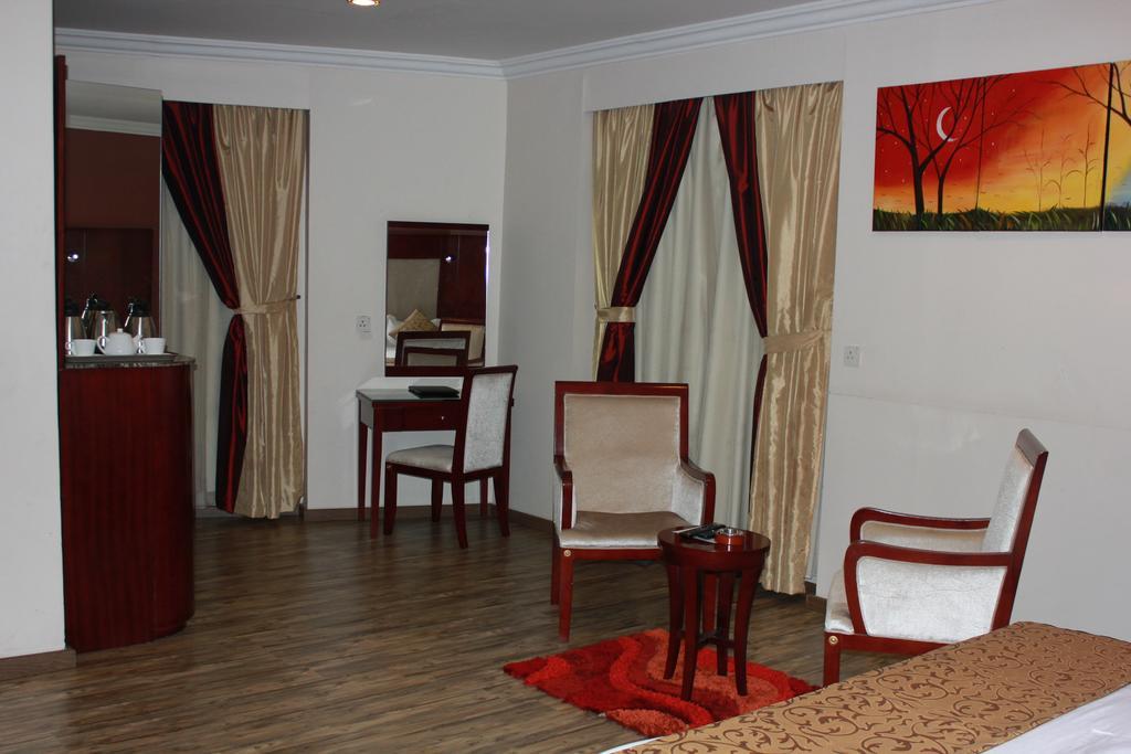 Hotel Nuzol Tala Khafji Esterno foto