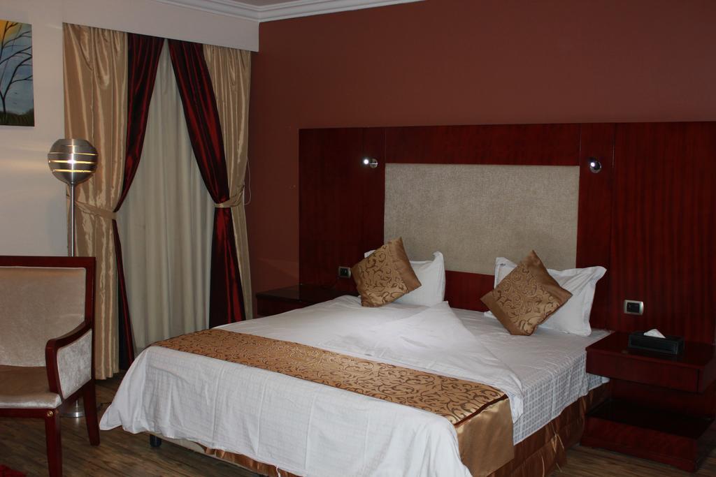 Hotel Nuzol Tala Khafji Esterno foto
