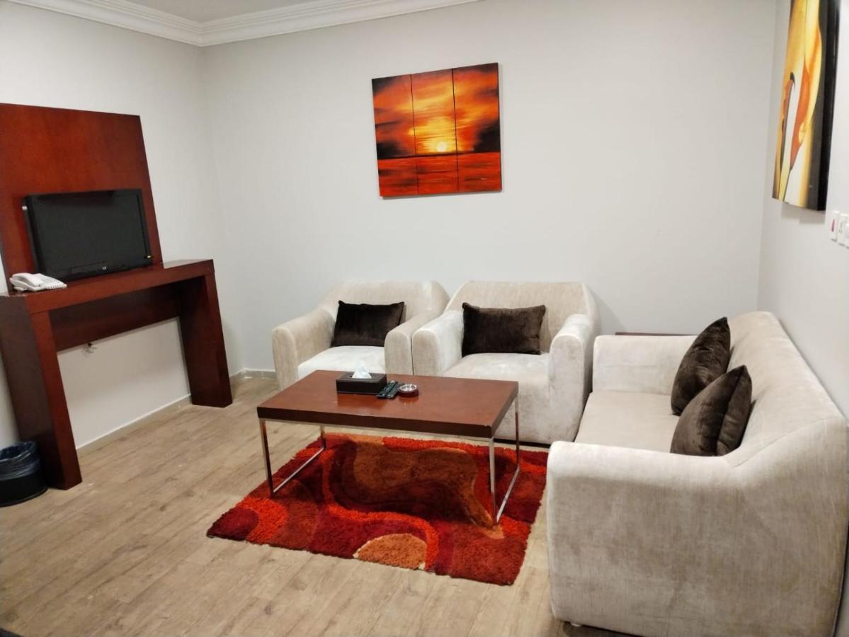 Hotel Nuzol Tala Khafji Esterno foto