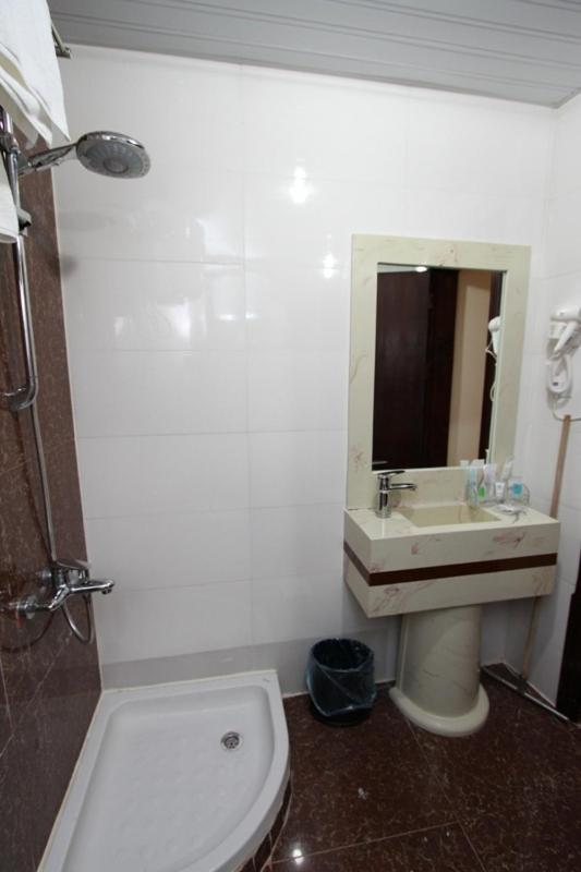 Hotel Nuzol Tala Khafji Esterno foto